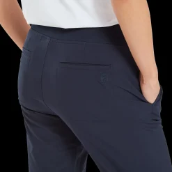Lightweight Cropped Pants